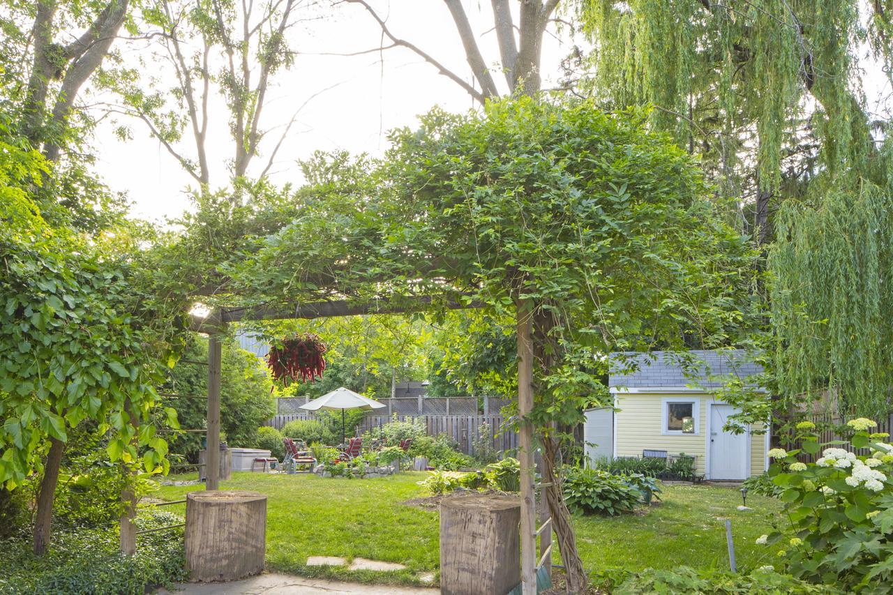Queen Regent Bed & Breakfast Niagara-on-the-Lake Екстериор снимка