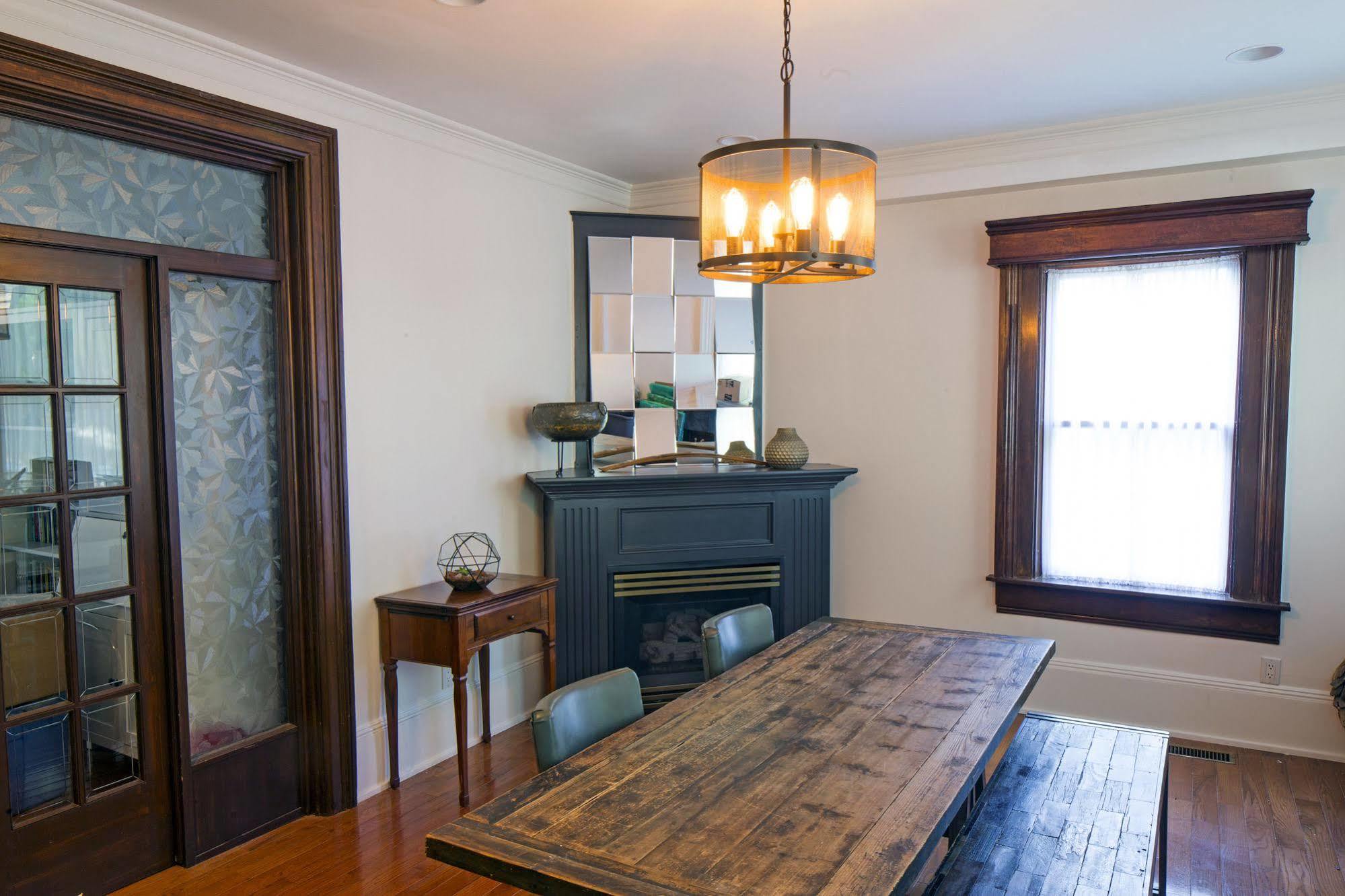 Queen Regent Bed & Breakfast Niagara-on-the-Lake Екстериор снимка